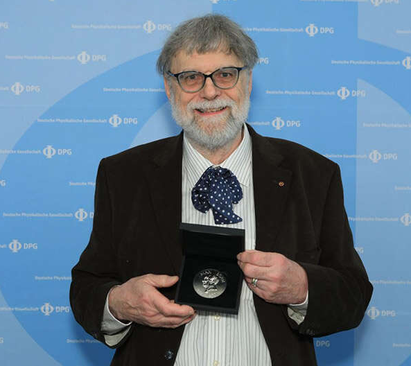 speaker-foto